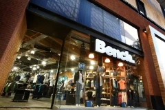 Bench-shop-front